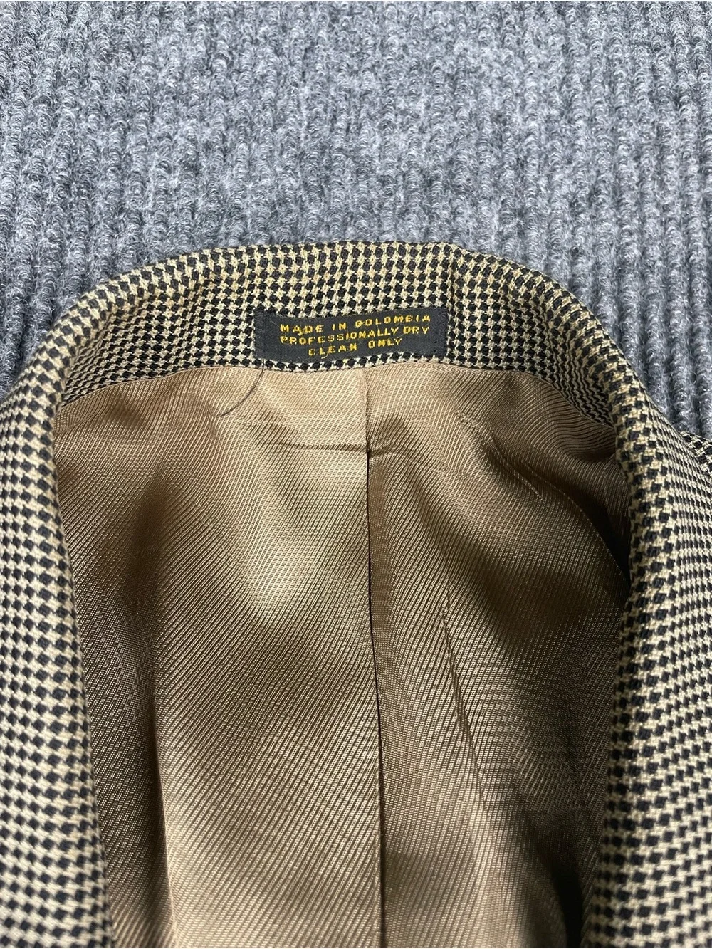Oscar de la Renta Double-Breasted Houndstooth Blazer in Tan and Black